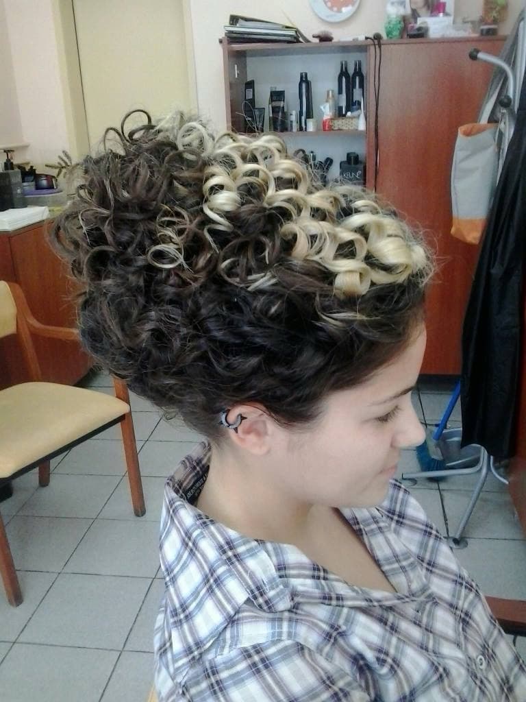 Hairstyle photo 23
